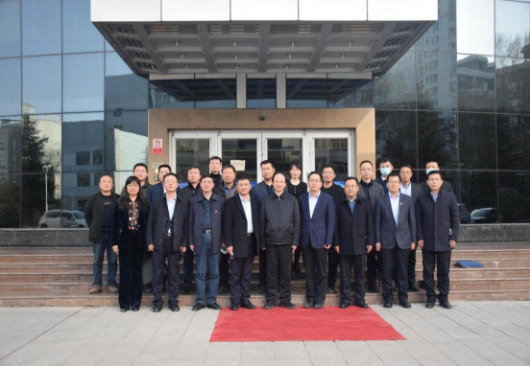 熱烈祝賀中國科學(xué)院蘭州化學(xué)物理研究所與公司簽約共建“二氧化碳捕集與轉(zhuǎn)化利用聯(lián)合實驗室”(圖6) 熱烈祝賀中國科學(xué)院蘭州化學(xué)物理研究所與公司簽約共建“二氧化碳捕集與轉(zhuǎn)化利用聯(lián)合實驗室”(圖6)